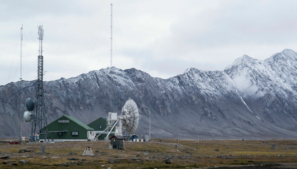 STORSLÅTT NATUR: Basecamp Explorer Spitsbergen ligger 10 mil fra Longyerbyen omringet av storslått og urørt natur.