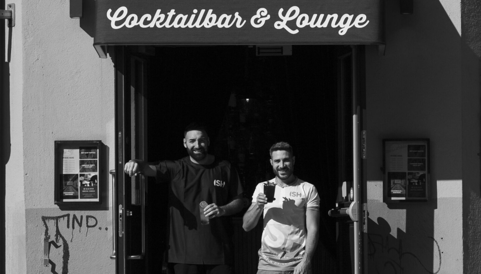 HAR TROEN: Bartenderne Giuseppe Cardenia og Simone Santini droppet alkohol, satset på trening og gode søvnrutiner. Resultatet er merkbart, ifølge de to.