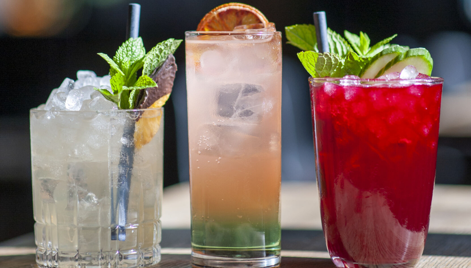 FORFRISKENDE: Duoen på Nedre Løkka har brukt den siste tiden på å klekke ut en alkoholfri cocktailmeny.