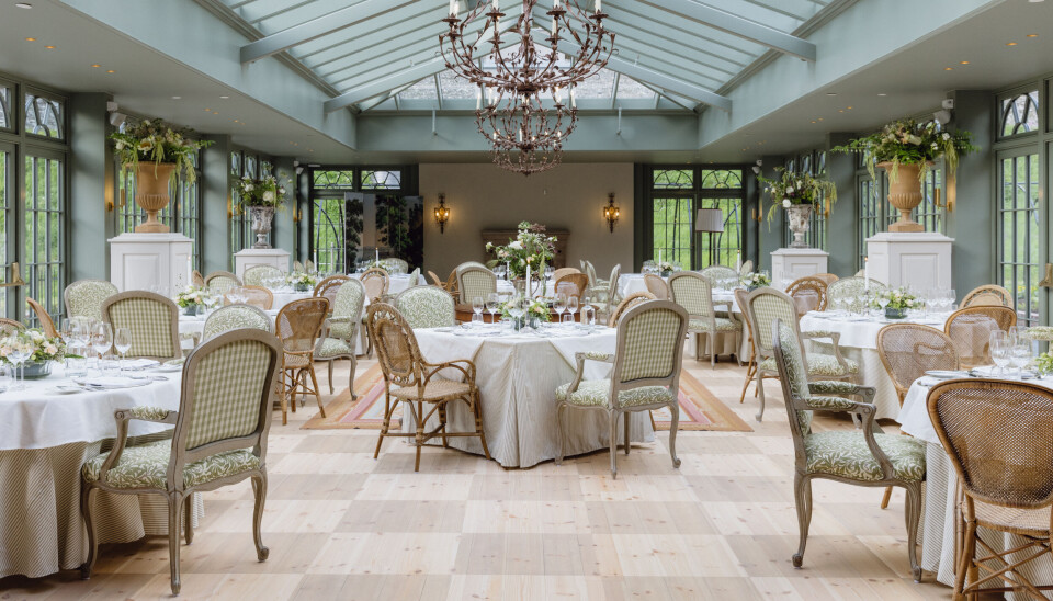 JAKTER NØKKEL. Hotel Union Øye er et av Norges mest populære luksushoteller, og klarer å ta ut rompriser mange andre norske hoteller kan drømme om. Neste år kan hotellet få tildelt nøkkel i Michelinguiden.