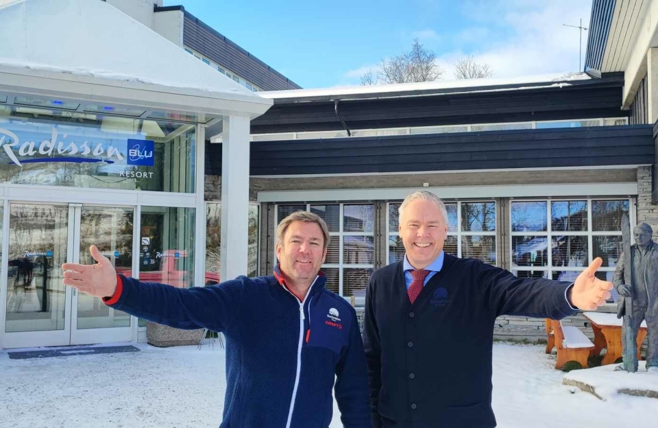 VELKOMMEN: Beitostølen er svært populært for skiglade folk. Snart er det klart for den nasjonale langrennsåpningen. På Radisson Blu-hotellet blir du møtt av brødrene Bjørnar og Atle Hovi, som eier Beitostølen Resort.