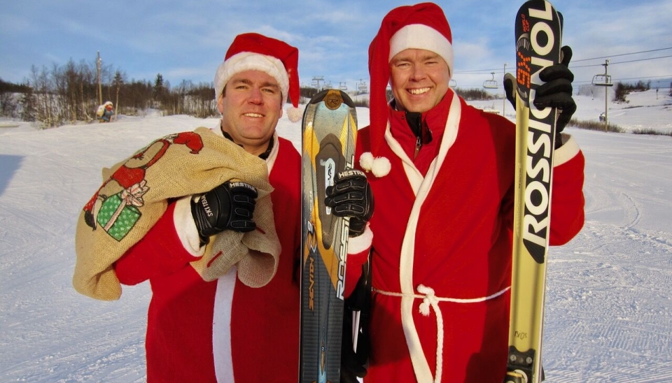 Det er god stemning på Beitostølen om dagen. Eierne av beitostølen Resort, Atle (til høyre) og Bjørnar Hovi, melder om god trafikk inn mot jul og nyttår.
