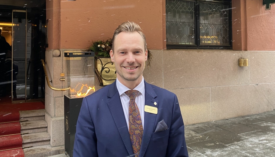 47-åringen Lars Petter Mathisen har jobbet i Thon Hotels siden 2005, og vært direktør på Hotel Bristol siden 2017. Den blide finnmarkingen beskriver utviklingen som en fantastisk reise.