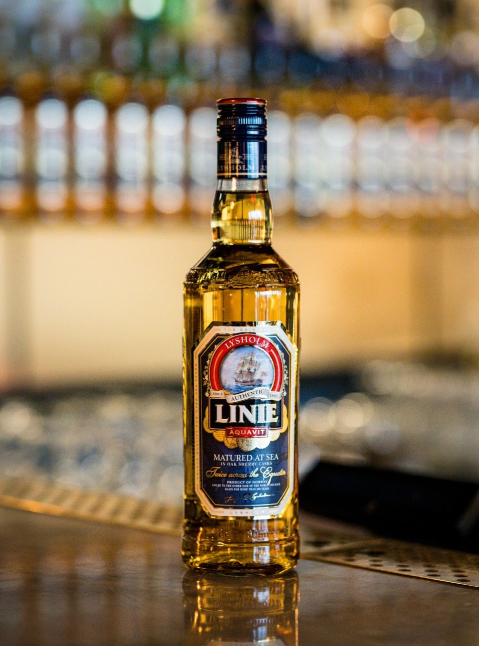 Lysholm LINIE Aquavit er en del av serveringen under konkurransen.