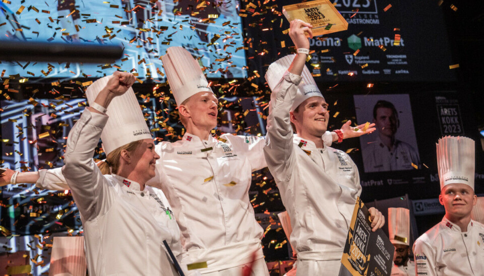 Her jubler Håvard Werkland og teamet i konfettidrysset under Årets kokk 2023. I går kunne han juble igjen.
