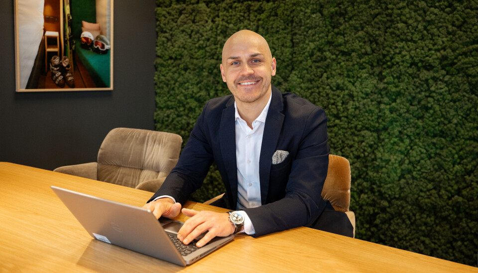 - Samarbeidet med Green Norway har ikke bare gjort det mulig for oss å redusere forbruket, men det har også bidratt til å optimalisere inneklimaet på hotellene våre, sier direktør for tekniske tjenester i Scandic Norge, Mikkel Vangsgaard.