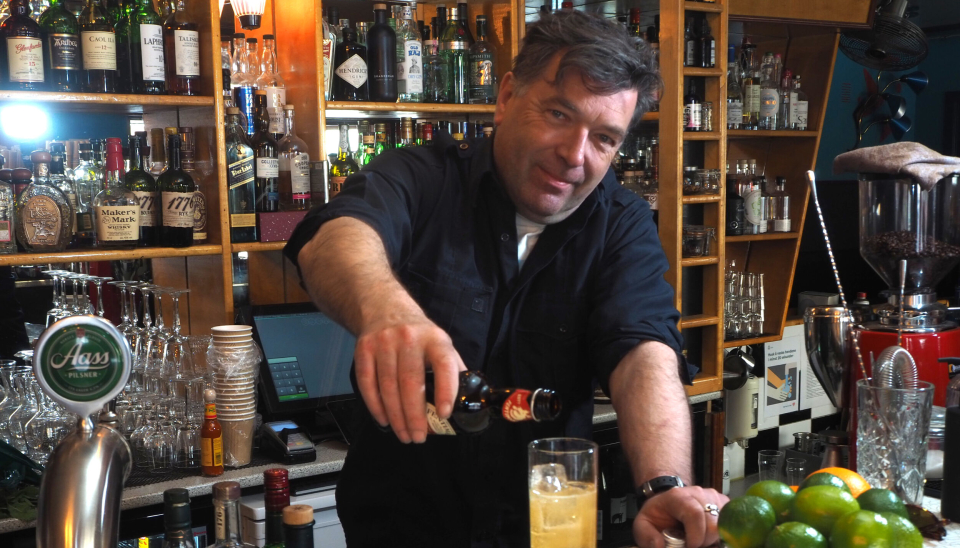 Jan Vardøen kan sine drinker. Her deler han sine beste sommerdrinker med oss.